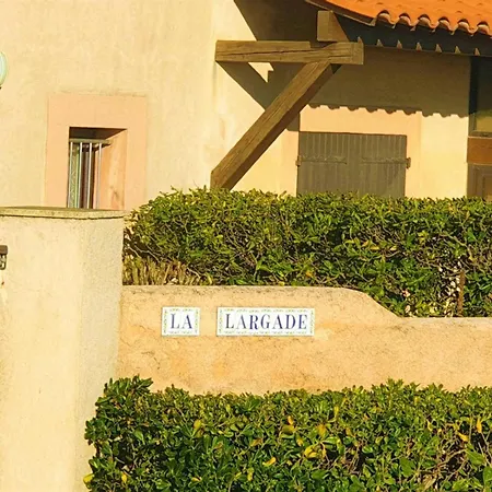 La Largade Maxime 30m De La Avec Parking Prive Апартаменты *