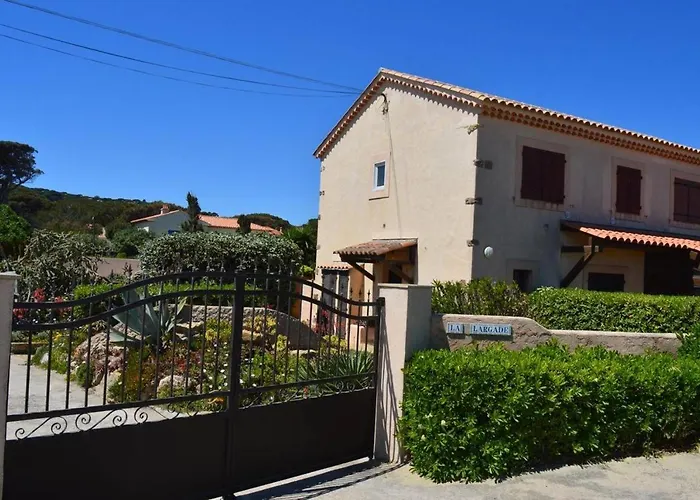 La Largade Maxime 30m De La Avec Parking Prive Апартаменты