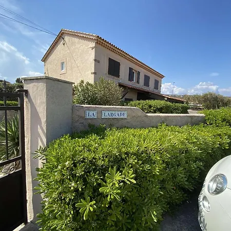 La Largade Maxime 30m De La Avec Parking Prive *