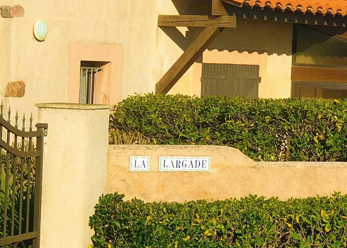 La Largade Maxime 30m De La Avec Parking Prive شقة *